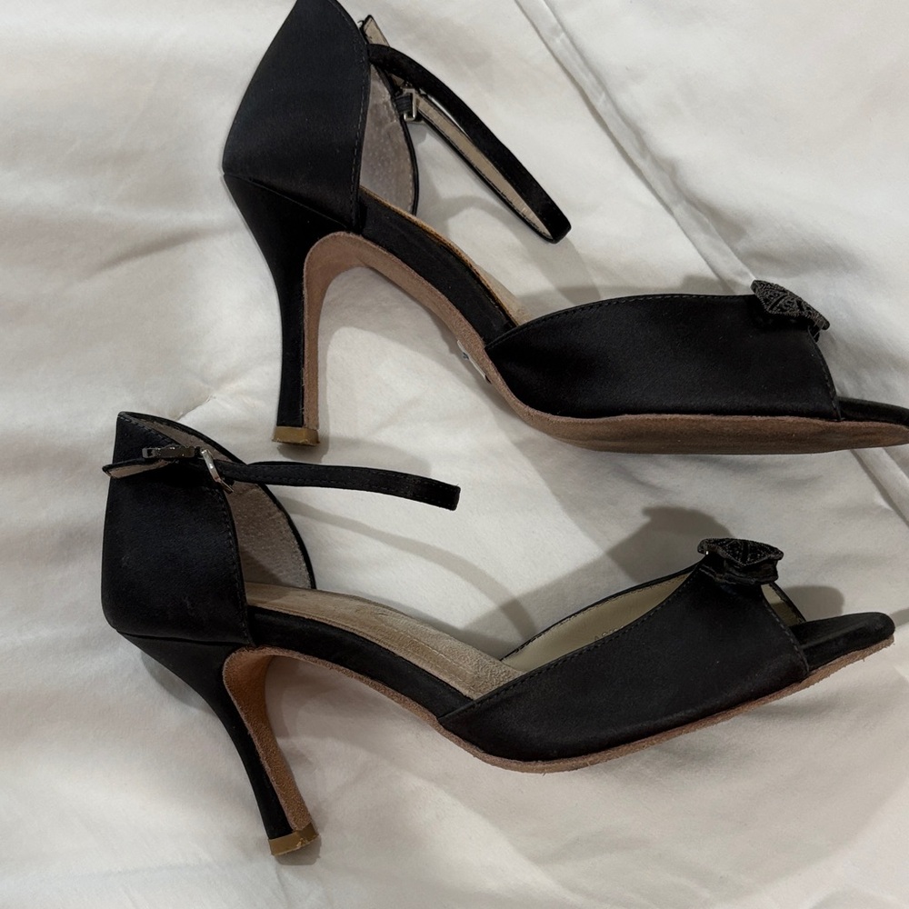 ANGELA NURAN Black Ankle-Strap Peep-Toe Heels with Embellishment - Picture 3 of 15